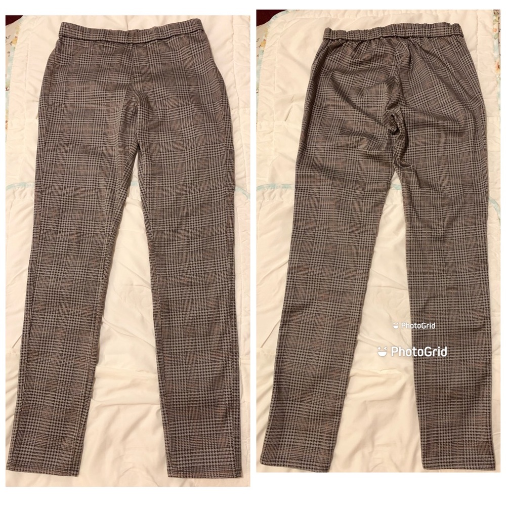 NWOT Women’s Uniqlo Casual Wear Checkered Striped Pants Brown/Black/Beige Size S
